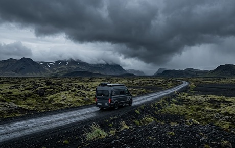 Iceland Driving: Honest Tips From Someone Who Drove It Solo